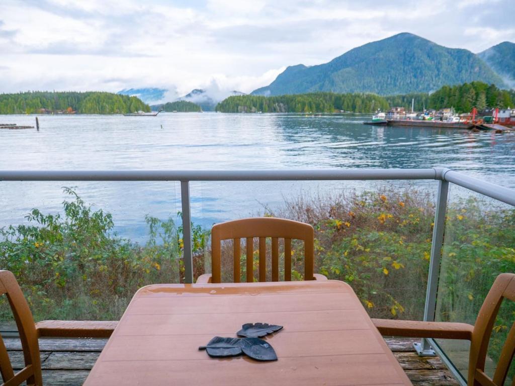 Waterfront View Of The Inlet, Short Walk To Town Apartment Tofino Exterior photo